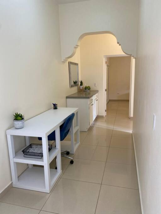 Lovely 2 Bedroom Apartment In Quiet Neighborhood! Philipsburg  Luaran gambar
